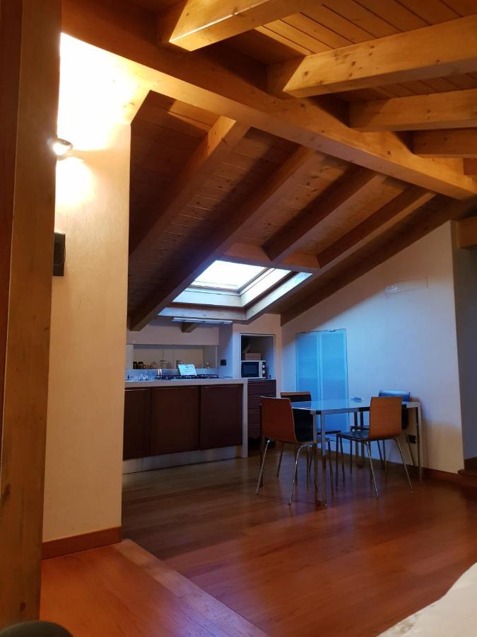 Il Sasso Bianco Bb Comerio Exterior foto